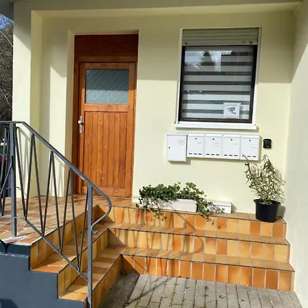 Am Ruwer-hochwald-radweg, 1 Apartment